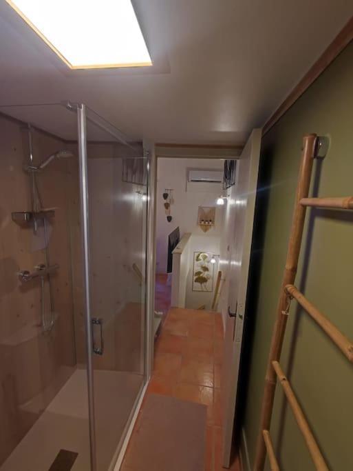 Appartement Cosy 2/4 Personnes La Roquebrussanne Kültér fotó