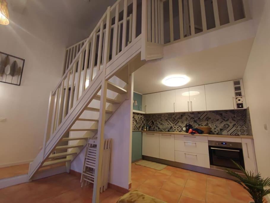 Appartement Cosy 2/4 Personnes La Roquebrussanne Kültér fotó